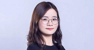 Emily    新媒体事业部总监